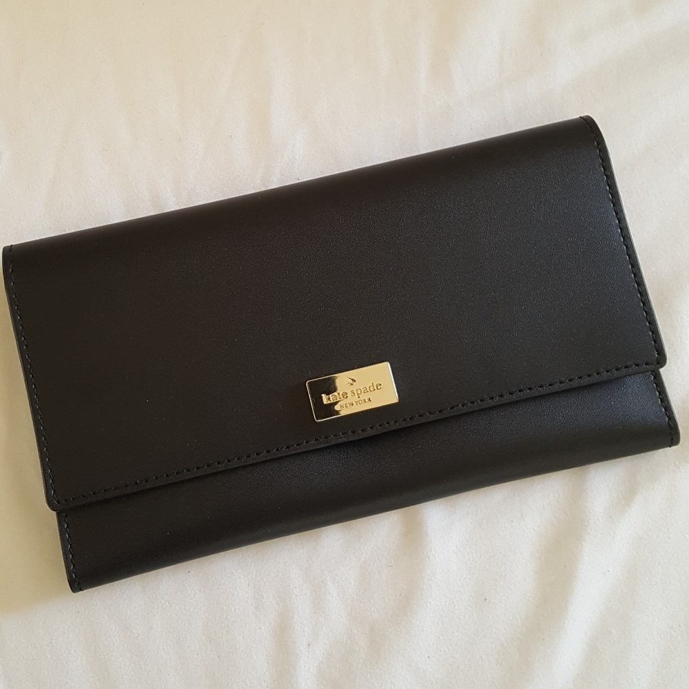 NWT Kate Spade Putnam Drive Cyra Black Wallet